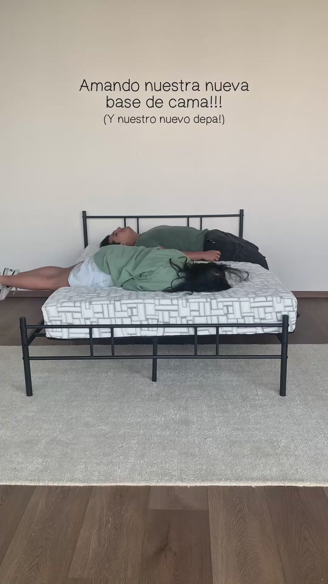 Estructura de Cama Doble de Metal Sin Colchón 197 X 141.5 cm