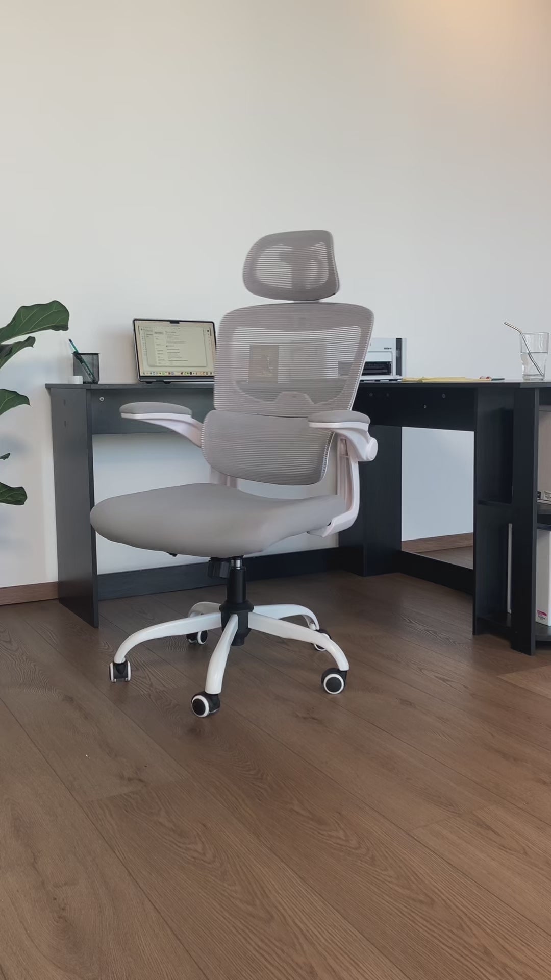 Silla de Oficina Ergonómica con Respaldo Alto Soporte Lumbar Ajustable Altura de Inclinación y Reposabrazos Gris