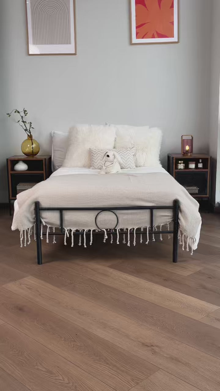 Mesa Auxiliar de Estilo Industrial Mesita de Noche con Rejilla MetáLica de Hierro Forjado (Vintage)